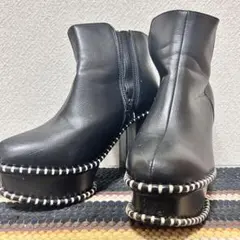 ブラックアンクルブーツ