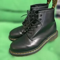 Dr. Martens 6ホール ブーツ ブラックのサムネイル