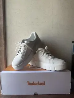 新品未使用ティンバーランドTimberland ホワイトスニーカー厚底スニーカーのサムネイル
