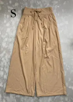 GU ウエストレースアップ　ワイドパンツ　ベージュ　S 美品