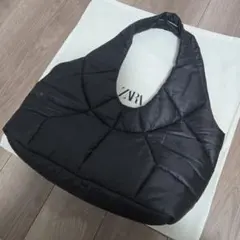 ZARA ブラック キルティングトートバッグ