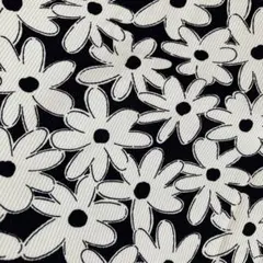 白い花柄　綿生地