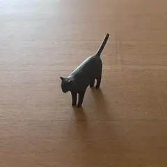 ネコ　フィギュア　置き物　かわいいのサムネイル