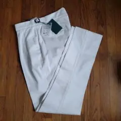 GIANFRANCO FERRE GOLF パンツ クリーム色 サイズ54 GIANFRANCO FERRE GOLF パンツ クリーム色 サイズ54 - メルカリ