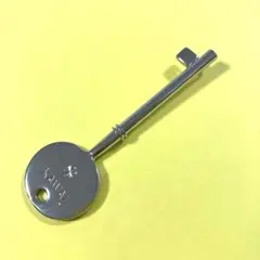 【新品】カワイ　グランドピアノ　鍵　キーチェーン　キーホルダー　インテリア雑貨のサムネイル