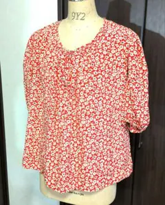 イヴ・サンローラン イタリア製シルク100% ブラウス　美品