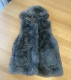 ZARAキッズ　ファーベスト　グレー 140cm 9歳〜10歳