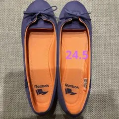 リーボックシューズ