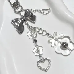 ビーズキーホルダー シルバー ハンドメイド