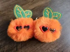 オレンジ　ファー　キーホルダー　2個セット