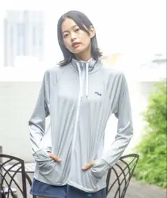 フィラ　ラッシュガード