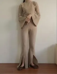 Eaphi flare slit rib knit pants