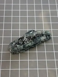 グリーンカイヤナイト　原石　20.5グラム 天然石　ラフストーン