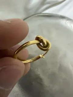 2026年最新】celine ノットスモールフープ ピアスの人気アイテム