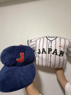 侍ジャパン ユニフォーム型超BIGクッション全2種＆キャップ型超BIG