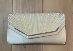 美品★アイボリー プリーツデザイン パーティーバッグ