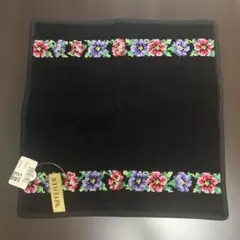 未使用品★FEILER／フェイラー★タオルハンカチ黒×ピンク＆紫花柄ハンドタオル