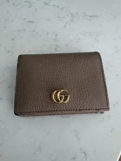 GUCCI グッチ GGマーモント 二つ折り財布 レザー ベージュ コンパクト