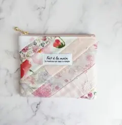 ハンドメイド✩.*˚ パッチワーク フラットポーチ【ピンク】