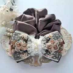 ⭐3421⭐❣️大人可愛い華やかアクセ❣️オリジナル✴インド刺繍リボンシュシュ