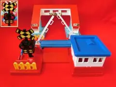 プラレール「エレクトロ踏切」＆「「こ線橋」 used