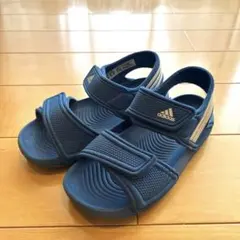 adidas 青 サンダル 15cm バックストラップ付き