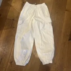 GU キッズ カーゴパンツ ホワイト Sサイズ