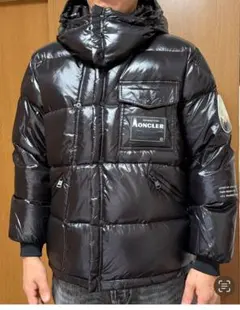 MONCLER ブラック ダウンジャケット