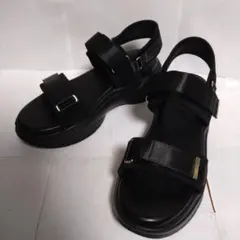 【超美品】☆LE TALON 厚底スポーツサンダル ブラック ベルクロ 人気のサムネイル