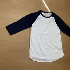 ラグラン袖Tシャツのサムネイル