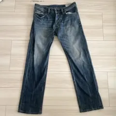 Diesel Larkee ストレートジーンズ