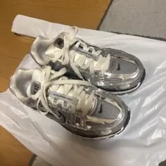 NIKE P6000 METALLIC SILVER 24.5センチ