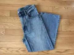 GU ストレートジーンズ