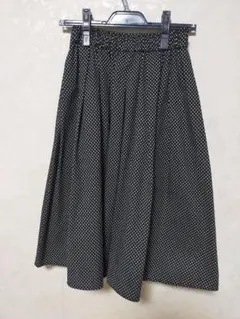 UNIVERVAL MUSE 　タフタスカート　日本製のサムネイル