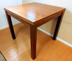 unico / ウニコ / ダイニングテーブルVIVO / ウォールナット unico(ウニコ)のVIVO エクステンションテーブルです