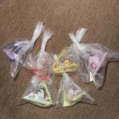 サンリオ シャカシャカテトラチャーム 2種セット キティポチャコ