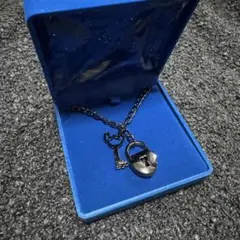 Item thumbnail for item b2285ca4-399b-40db-9427-1a6fd2aa8eb4