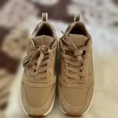 SKECHERS Air-Cooled Memory Foam ベージュ