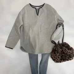 ユナイテッドアローズ　パイピングキーネックフリーストップス