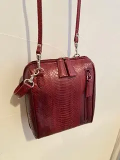 【新品未使用】本革　ショルダーバック　ポシェット