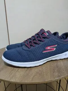 Skechers GOwalk ネイビー スニーカー