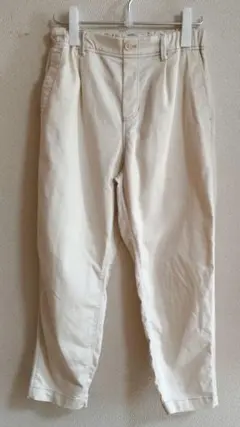 白パンツ カジュアルパンツ