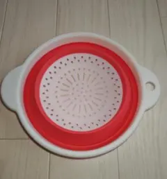 【未使用】折りたたみ ザル シリコン ボウル 20cm レッド キッチン 水切り