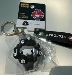 黒ミャクミャク サンリオ キーホルダー ハローキティ&マイメロ 2種セット
