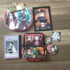 鬼滅の刃セット　ミニタオル、ポーチ、缶バッチ