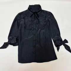 CECIL McBEE ドットフリルブラウス