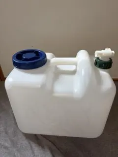 フロートバルブ付き 給水タンク コンテナ - メルカリ