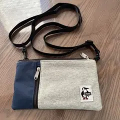 CHUMS サコッシュ グレー/ネイビー