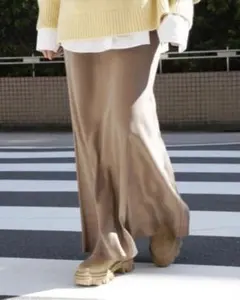 2025年最新】cu/r マキシスカートの人気アイテム - メルカリ