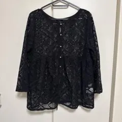 パールボタンレースペプラムトップス